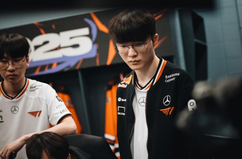 Faker tập luyện
