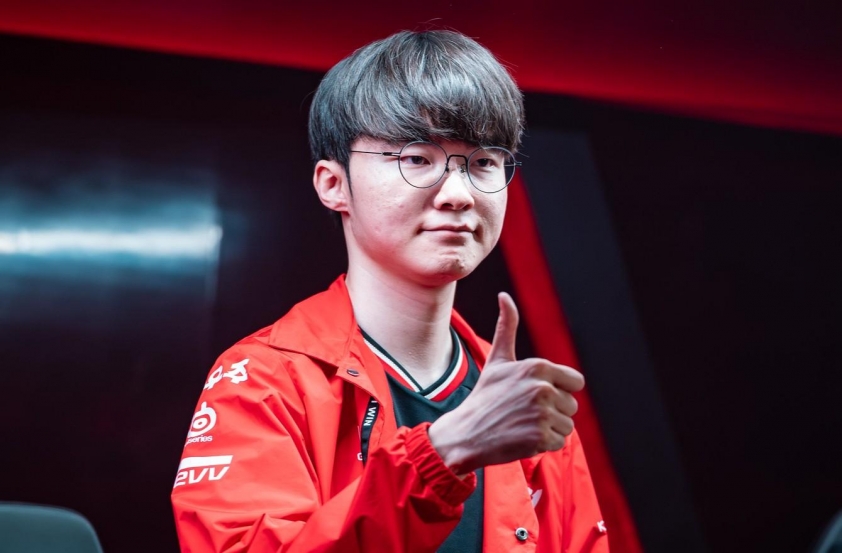 Các tuyển thủ hàng đầu LCK và LPL góp mặt trong Top 8 CKTG 2025