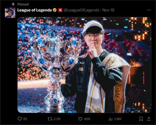 Biểu tượng đại diện của LMHT và CS2