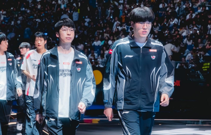 Hope không tận dụng được cơ hội trong giao tranh