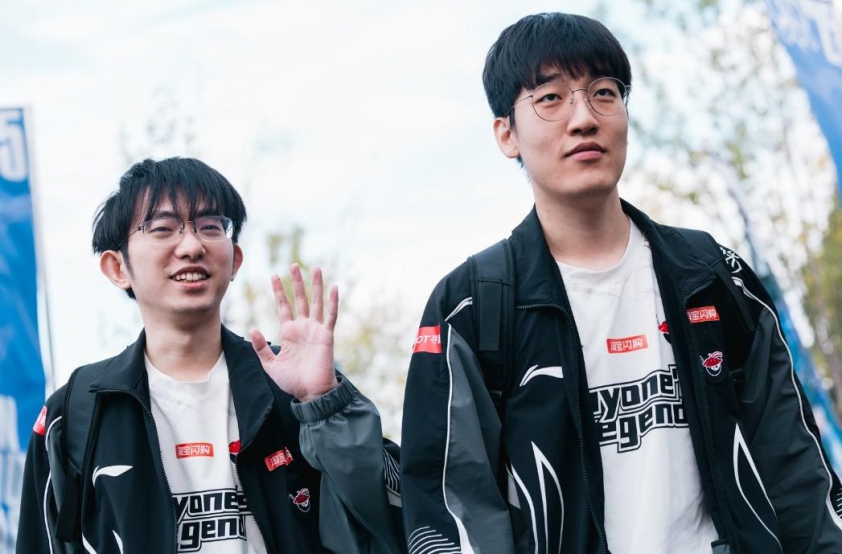 HLE sẵn sàng mở rộng tầm ảnh hưởng tại LPL HLE cạnh tranh trên thị trường tuyển thủ