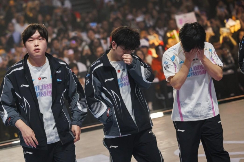 Phản ứng dữ dội từ cộng đồng LMHT về thể thức LPL mùa 2026 Cộng đồng phản đối mạnh mẽ thể thức mới của LPL