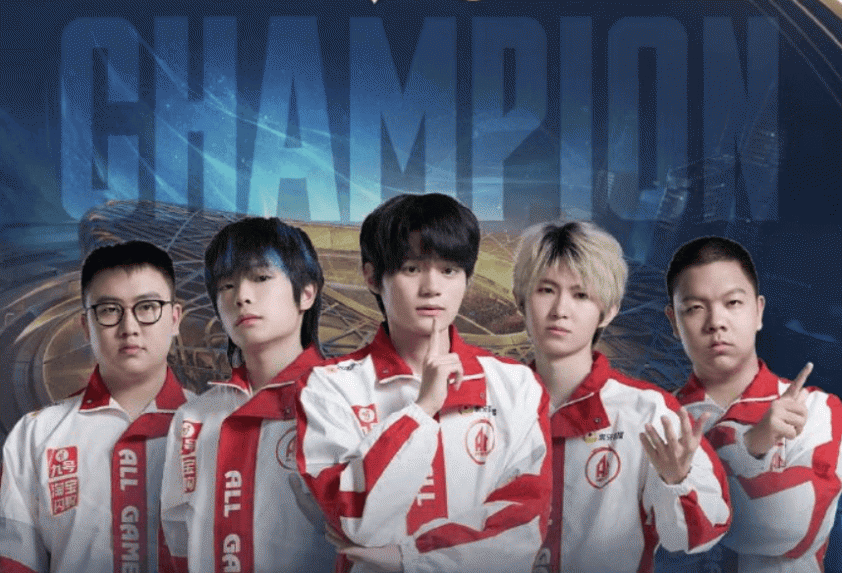 Chung kết Vương Giả Vinh Diệu phá kỷ lục lượt xem 740823 Hình ảnh trận chung kết Vương Giả Vinh Diệu với đông đảo khán giả